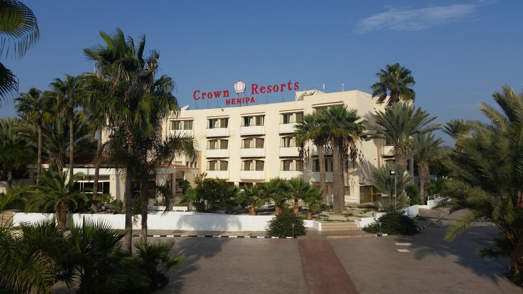 Crown Resorts Henipa Ларнака Екстериор снимка